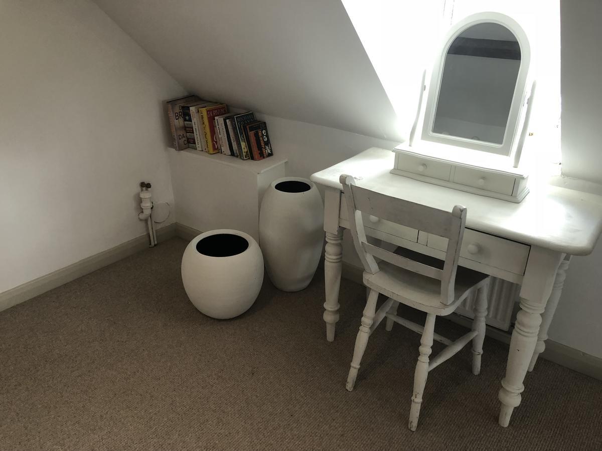 Cornerstone Cottage تْشيبينْغْ كامبدين المظهر الخارجي الصورة